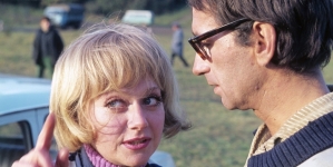 Krystyna Sienkiewicz i Jacek Fedorowicz w filmie Andrzeja Konica "Motodrama" z 1971 roku.