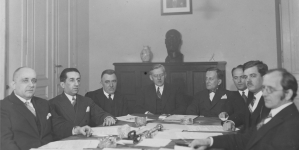 Posiedzenie jury państwowej nagrody muzycznej za 1930 rok w Departamencie Sztuki Ministerstwa Wyznań Religijnych i Oświecenia Publicznego w Warszawie.