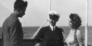 Scena z filmu "Pod banderą miłości"  z 1929 roku.