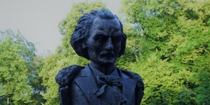 Pomnik Ignacego Jana Paderewskiego w parku Jordana w Krakowie.