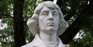 Popiersie Mikołaja Kopernika w parku Jordana w Krakowie.