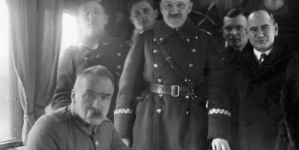 Przejazd Józefa Piłsudskiego z Krynicy do Warszawy- powitanie na dworcu w Krakowie, lipiec 1927 r.