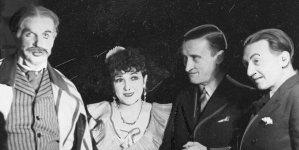 Artyści za kulisami Teatru Letniego w Warszawie w 1937 roku.