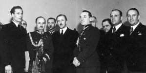 Wręczenie Stanisławowi Marusarzowi państwowej nagrody sportowej w Warszawie w kwietniu 1939 roku.