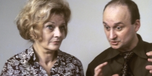 Lucyna Winnicka i Grzegorz Królikiewicz w czasie realizacji filmu "Wieczne pretensje" w 1975 roku.