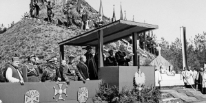 Uroczystość poświęcenia kopca ku czci marszałka Polski Józefa Piłsudskiego w Zawadach na Podlasiu w maju 1938 roku.