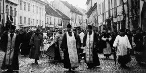 Ingres arcybiskupa metropolity wileńskiego Romualda Jałbrzykowskiego we wrześniu 1926 roku.