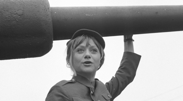  Krystyna Sienkiewicz w filmie Hieronima Przybyła "Rzeczpospolita babska" z 1969 roku.  