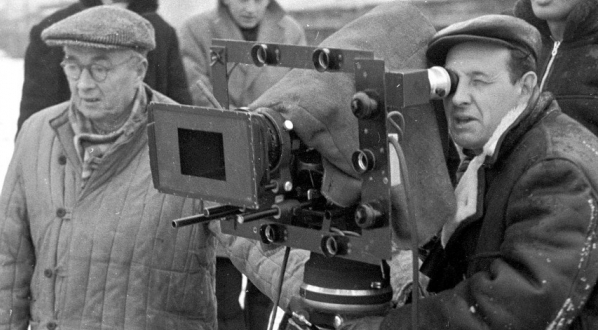  Realizacja filmu Andrzeja Wajdy "Miłość dwudziestolatków - Warszawa" w 1962 roku.  