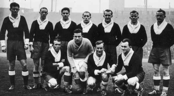 Mecz piłki nożnej Belgia - Polska na stadionie Heysel w Brukseli 16.02.1936 r.  