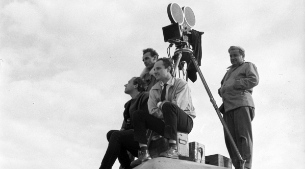  Realizacja filmu Andrzeja Czekalskiego "Ostrożnie, Yeti!" (1960).  