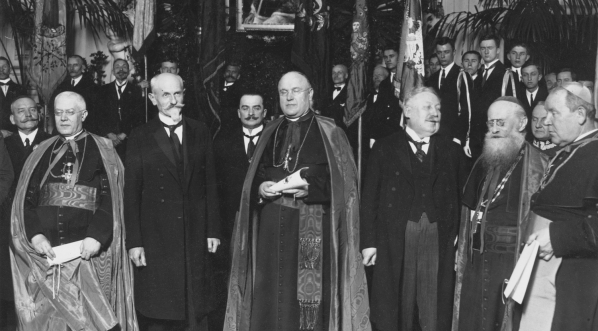  Akademia z okazji czwartej rocznicy pontyfikatu papieża Piusa XI w lutym 1926 roku.  