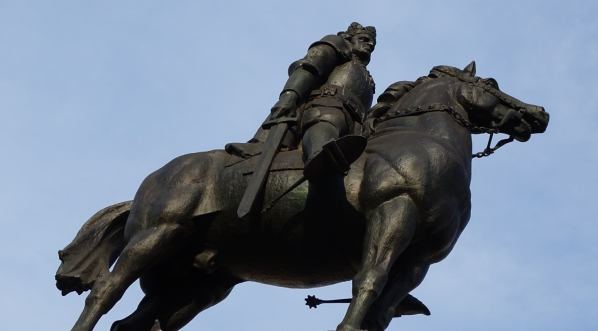  Wizerunek Władysława Jagiełły na koniu z Pomnika Grunwaldzkiego  na placu Jana Matejki w Krakowie.  