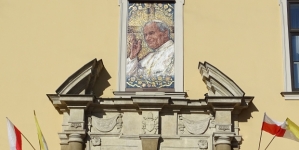 "Okno papieskie" w Pałacu Arcybiskupim w Krakowie.  